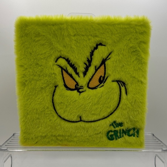 Taste Beauty Other - Taste Beauty’s The Grinch Eyeshadow Palette